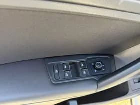 Volkswagen Tiguan 1.5 TSI ACT Highline R-Line, Panoramadak,Stoelverwarming,Apple Carplay/Android thumbnail 13