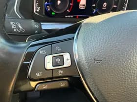 Volkswagen Tiguan 1.5 TSI ACT Highline R-Line, Panoramadak,Stoelverwarming,Apple Carplay/Android thumbnail 15