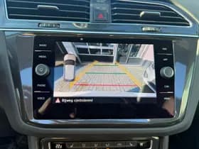 Volkswagen Tiguan 1.5 TSI ACT Highline R-Line, Panoramadak,Stoelverwarming,Apple Carplay/Android thumbnail 20