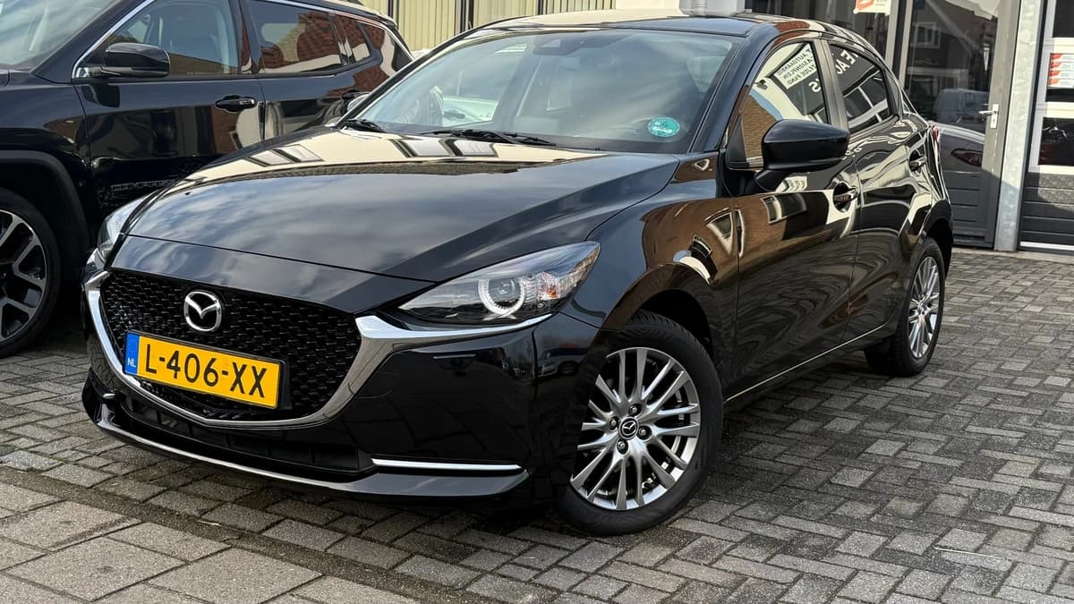 Mazda 2 1.5 Skyactiv-G Luxury,Apple Carplay/Android Stoelverwarming,Stuurverwarming,Navigatie,Achteruitrij camera — foto 1