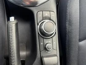 Mazda 2 1.5 Skyactiv-G Luxury,Apple Carplay/Android Stoelverwarming,Stuurverwarming,Navigatie,Achteruitrij camera thumbnail 19