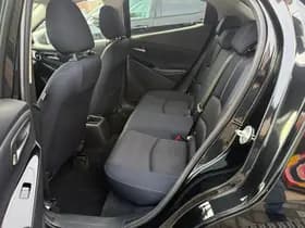 Mazda 2 1.5 Skyactiv-G Luxury,Apple Carplay/Android Stoelverwarming,Stuurverwarming,Navigatie,Achteruitrij camera thumbnail 21