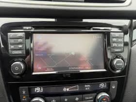 Nissan Qashqai 1.2 N-Connecta, Pano, 360 camera, Trekhaak, Navigatie, Climate control thumbnail 17