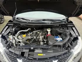 Nissan Qashqai 1.2 N-Connecta, Pano, 360 camera, Trekhaak, Navigatie, Climate control thumbnail 24