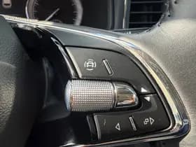 Skoda Karoq 1.5 TSI ACT Business Edition Plus, Stoelverwarming,Apple Carplay/Android,Navigatie,Trekhaak thumbnail 16