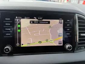 Skoda Karoq 1.5 TSI ACT Business Edition Plus, Stoelverwarming,Apple Carplay/Android,Navigatie,Trekhaak thumbnail 18
