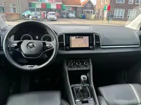 Skoda Karoq 1.5 TSI ACT Business Edition Plus, Stoelverwarming,Apple Carplay/Android,Navigatie,Trekhaak thumbnail 24