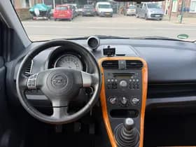 Opel Agila thumbnail 14