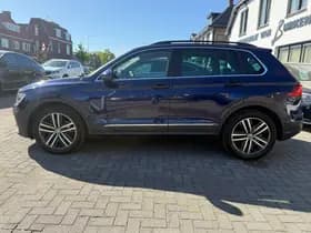 Volkswagen Tiguan thumbnail 2
