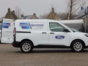 Ford Transit Courier 1.5 100pk Trend 'Frozen White' DEMO Frozen thumbnail 8