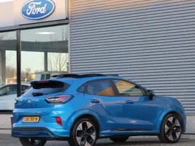 Ford Puma 1.0i Ecoboost Hybrid 125pk ST-Line X | B&O Audio | Driver Assistance Pack | Winterpack Digital Aqua Blue thumbnail 4