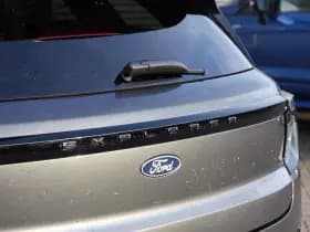 Ford Explorer 79 kWh 340pk AWD Premium 'Black Edition' | AGR stoelen | Trekhaak | Origineel Nederlands | Magnetic Grey thumbnail 14