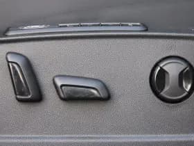 Ford Explorer 79 kWh 340pk AWD Premium 'Black Edition' | AGR stoelen | Trekhaak | Origineel Nederlands | Magnetic Grey thumbnail 15