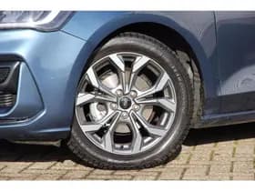 Ford Focus Wagon Hybrid 125pk ST-Line | Adaptive Cruise | Winter Pack | Rijklaarprijs! Chrome Blue Metallic thumbnail 8