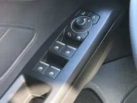 Ford Focus Wagon Hybrid 125pk ST-Line | Adaptive Cruise | Winter Pack | Rijklaarprijs! Chrome Blue Metallic thumbnail 21