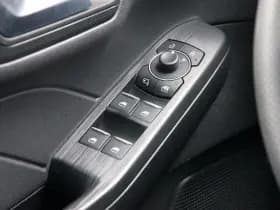 Ford Kuga 2.5 PHEV e-CVT 225pk ST-Line X I Trekhaak I NL auto Lucid Red thumbnail 18