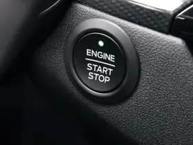 Ford Kuga 2.5 PHEV e-CVT 225pk ST-Line X I Trekhaak I NL auto Lucid Red thumbnail 25