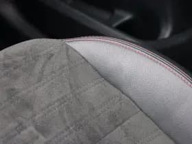 Ford Kuga 2.5 PHEV e-CVT 225pk ST-Line X I Trekhaak I NL auto Lucid Red thumbnail 26