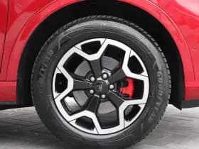 Ford Kuga 2.5 PHEV e-CVT 225pk ST-Line X I Trekhaak I NL auto Lucid Red thumbnail 10