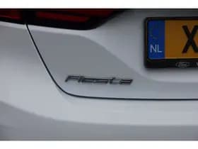 Ford Fiesta 1.0 EcoBoost Hybrid 125pk ST-Line X | Winterpack | Dealer onderhouden Frozen White thumbnail 11