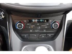 Ford Kuga 1.5 EcoBoost 120PK 2WD ST Line | Trekhaak | Clima | Cruise | 19 inch | Nieuwe motor! Moondust thumbnail 22