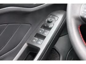 Ford Focus thumbnail 26