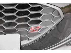 Ford Focus thumbnail 9