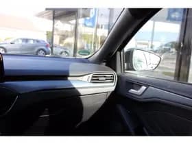 Ford Focus Wagon 1.5 EcoBoost 150pk Aut thumbnail 17