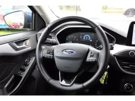 Ford Focus thumbnail 15