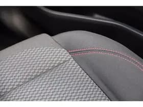 Ford Puma 1.0i Ecoboost Hybrid 125pk Aut ST-Line | Frozen White | Driver Assist Pack | Winter Pack Frozen White thumbnail 18