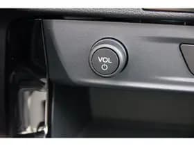 Ford Puma Gen-E Premium 0,99% rente! € 3.000 voordeel! Kom proefrijden! Solar Silver thumbnail 18