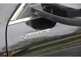 Ford Kuga thumbnail 11