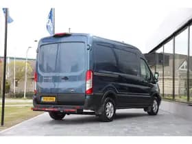 Ford Transit thumbnail 4