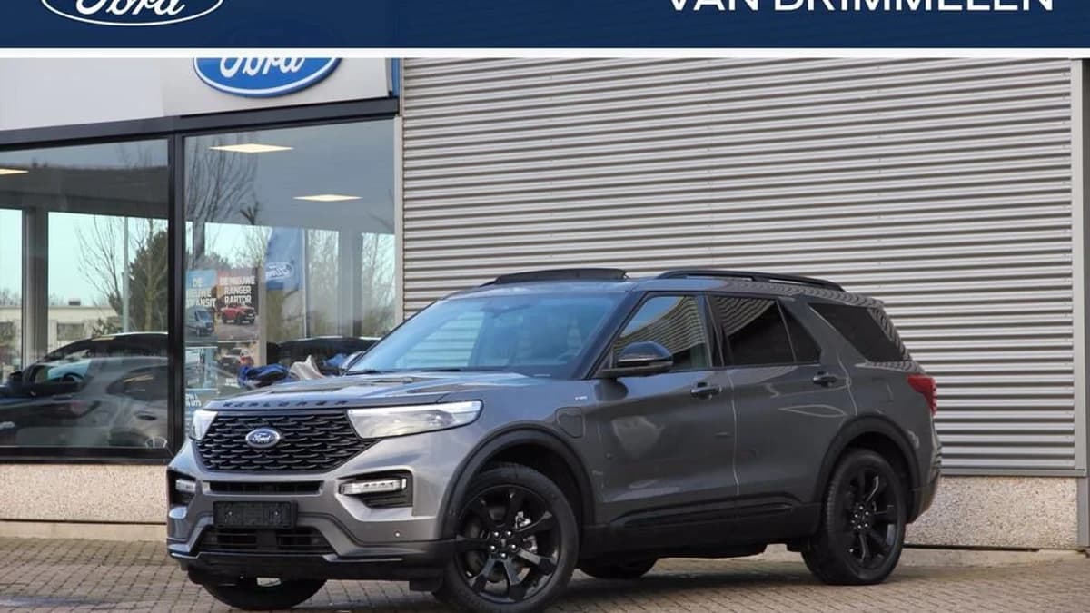 Ford Explorer — foto 1