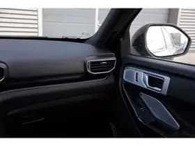 Ford Explorer thumbnail 23