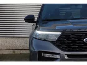 Ford Explorer thumbnail 4