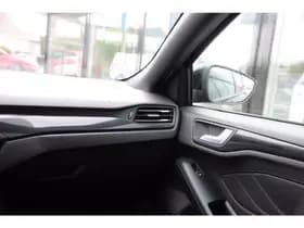 Ford Focus thumbnail 18