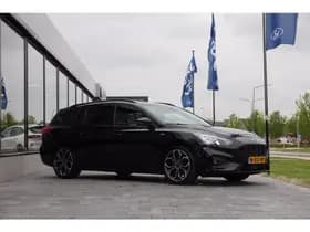 Ford Focus thumbnail 3