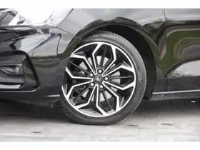 Ford Focus thumbnail 8