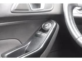 Ford Fiesta thumbnail 16