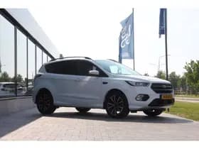 Ford Kuga thumbnail 3