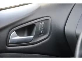Ford Kuga thumbnail 24