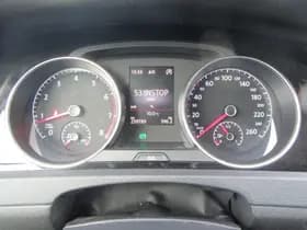 Volkswagen Golf thumbnail 25