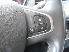 Renault Captur thumbnail 25