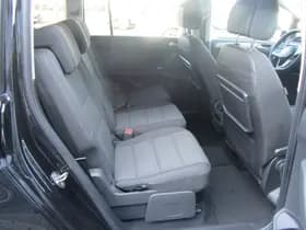 Volkswagen Touran thumbnail 28