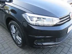 Volkswagen Touran thumbnail 36