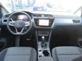 Volkswagen Touran thumbnail 46