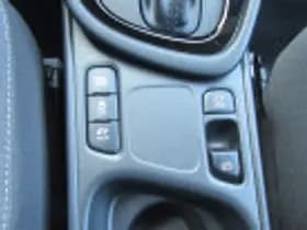 Toyota Yaris thumbnail 51