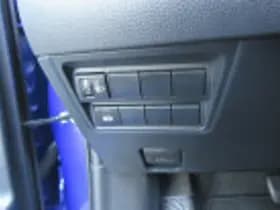 Toyota Yaris thumbnail 57