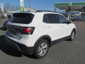 Volkswagen T-cross thumbnail 4